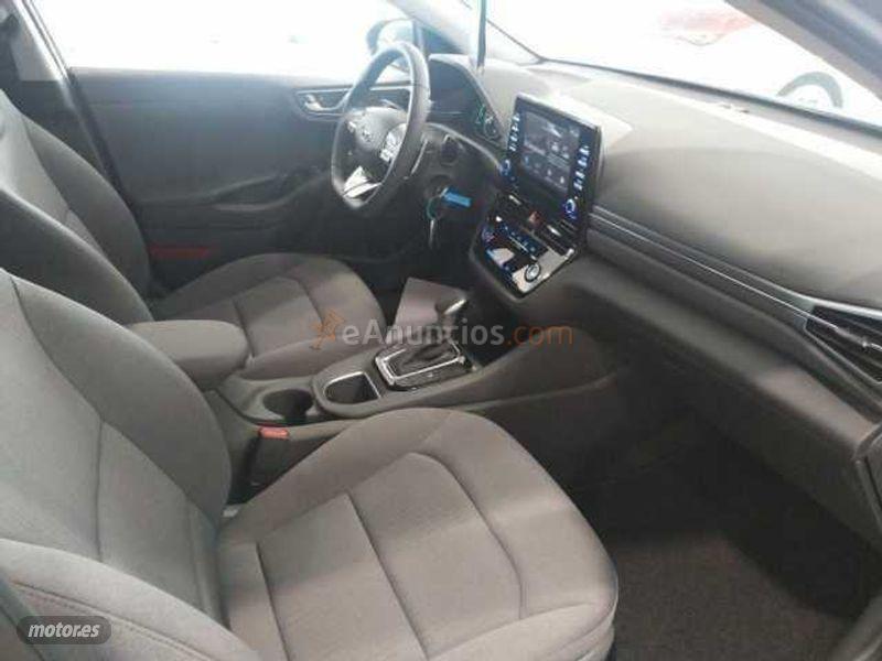 Hyundai Ioniq 1.6 GDI Klass de 2020 con 5.000 Km por 22.990 EUR. en Madrid