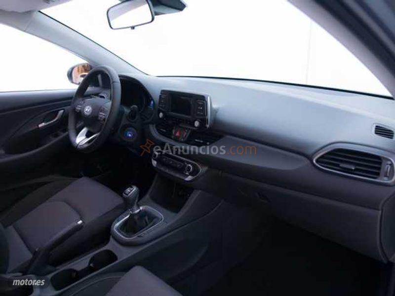 Hyundai i30 1.6CRDi ESSENCE 95CV de 2020 con 3.800 Km por 16.900 EUR. en Huesca