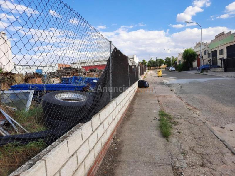 PARCELA EN POLIGONO INDUSTRIAL