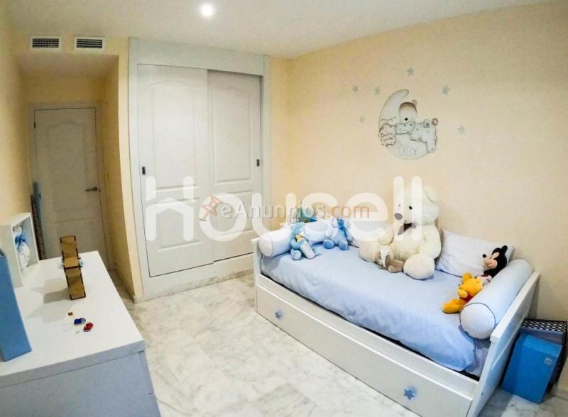 Chalet en venta de 110m en Avenida del Golf, 11360 San Roque (Cádiz)