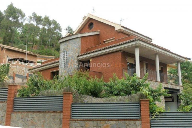 Casa-Chalet en Venta en Vallirana Barcelona