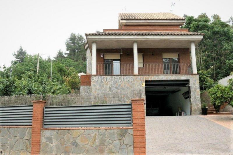 Casa-Chalet en Venta en Vallirana Barcelona