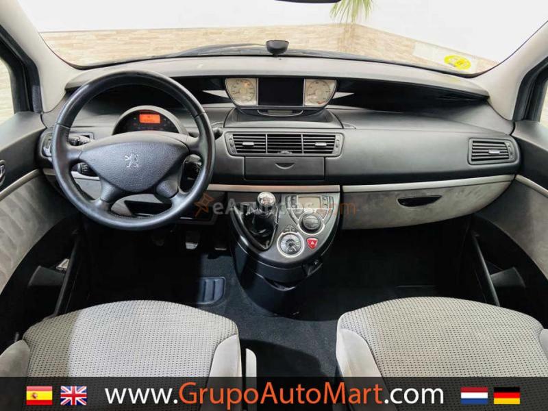 Peugeot 807 2.0 HDi FAP Premium 