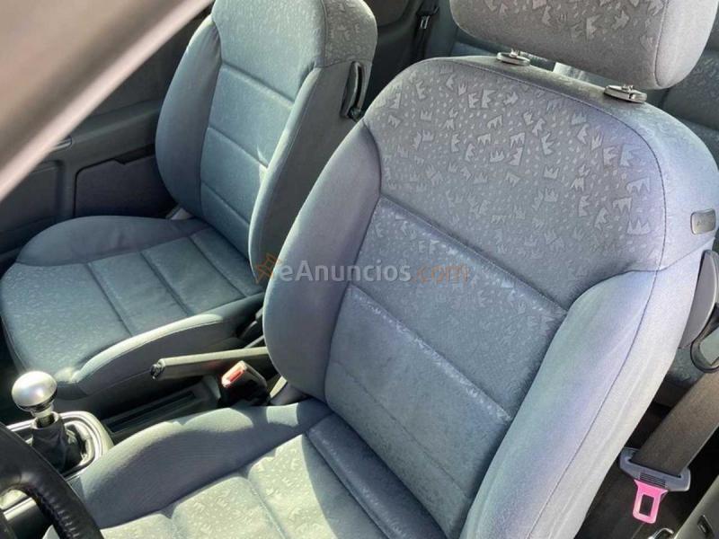 Audi A3 1.8  5V  125 CV POSIBILIDAD DE GARANTIA