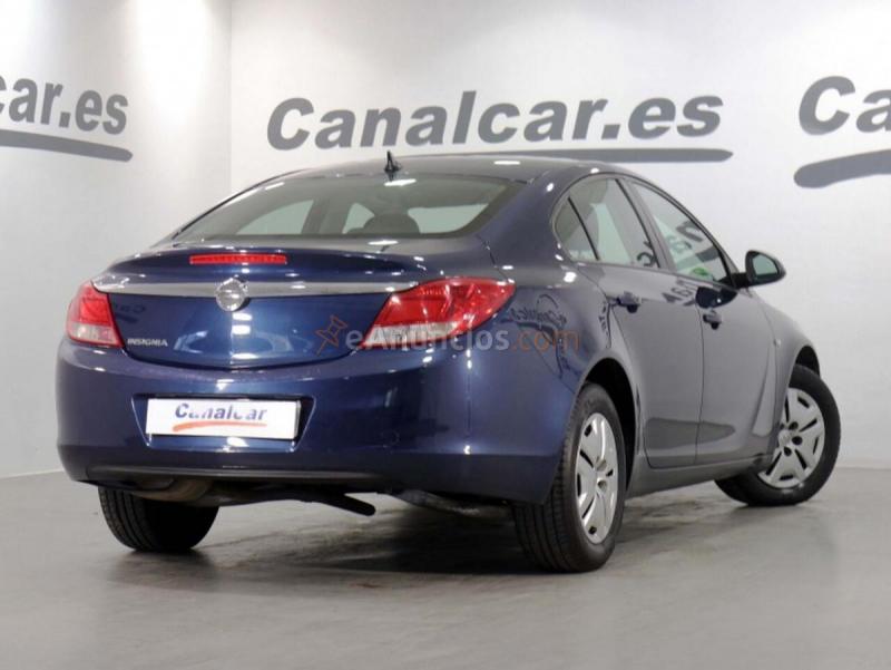 Opel Insignia  1.8 16v Essentia 