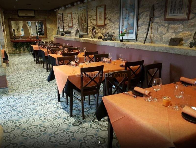 Complejo rural de restaurante y tres viviendas