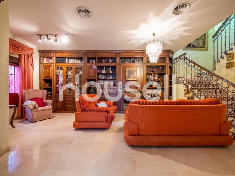 Casa en venta de 430m en Calle Málaga, 41200 Alcalá del Río (Sevilla)