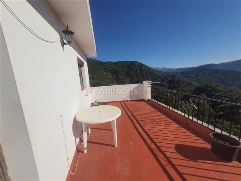 Edificio Viviendas en Venta en Benarraba Málaga