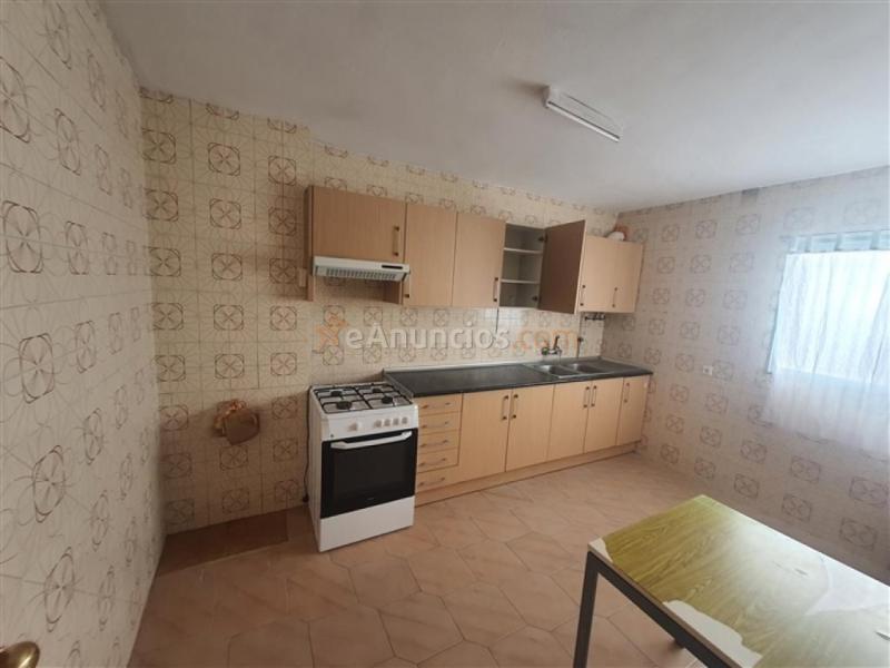 Edificio Viviendas en Venta en Benarraba Málaga