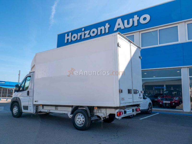 Fiat Ducato Maxi 2.0HDi 130cv Camión caja cerrada 