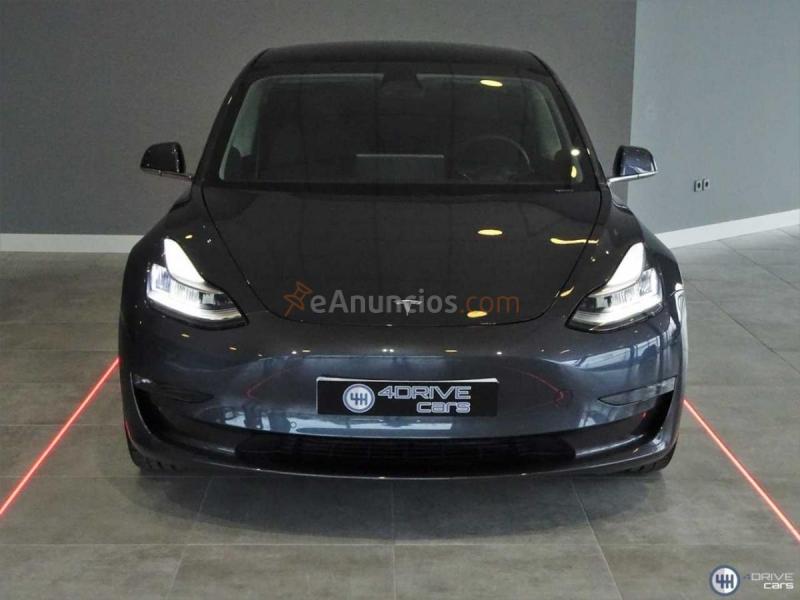 Tesla Model 3 Long Range Performance 