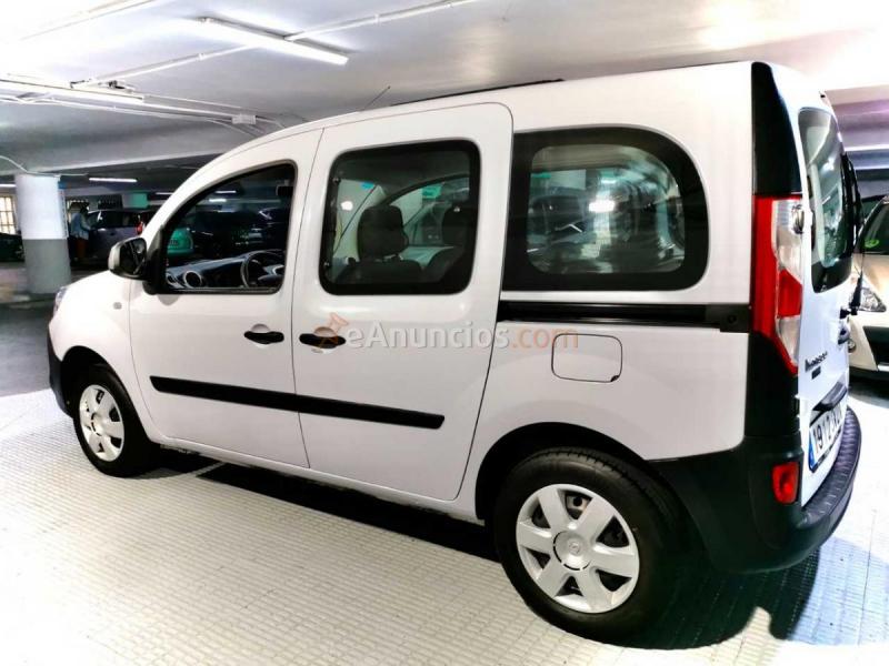 Renault Kangoo combi 1.5 dCi Emotion 90cv. Impecable Etiqueta verde. 
