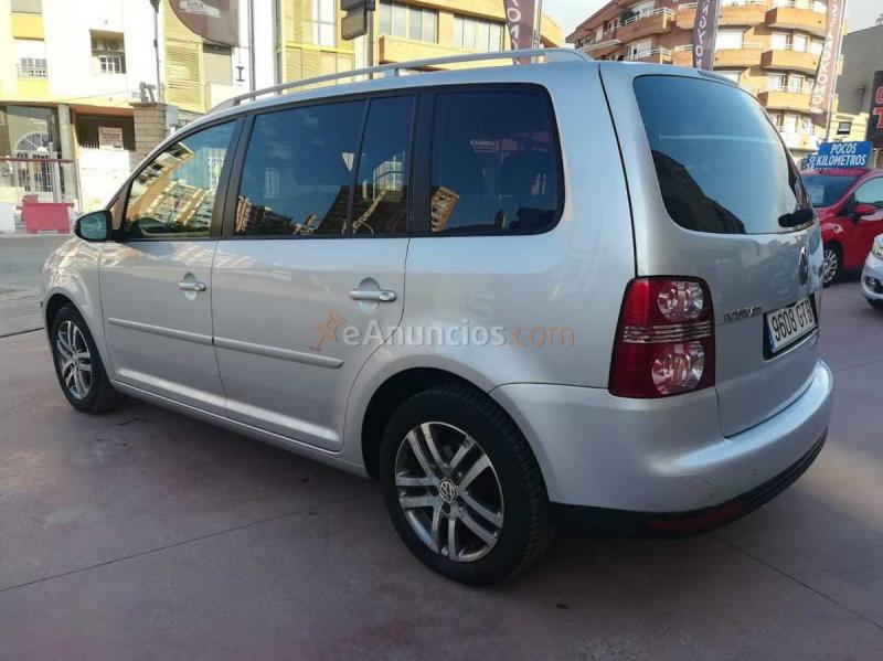Volkswagen Touran 1.9Tdi  105cv (PegatinaB) 