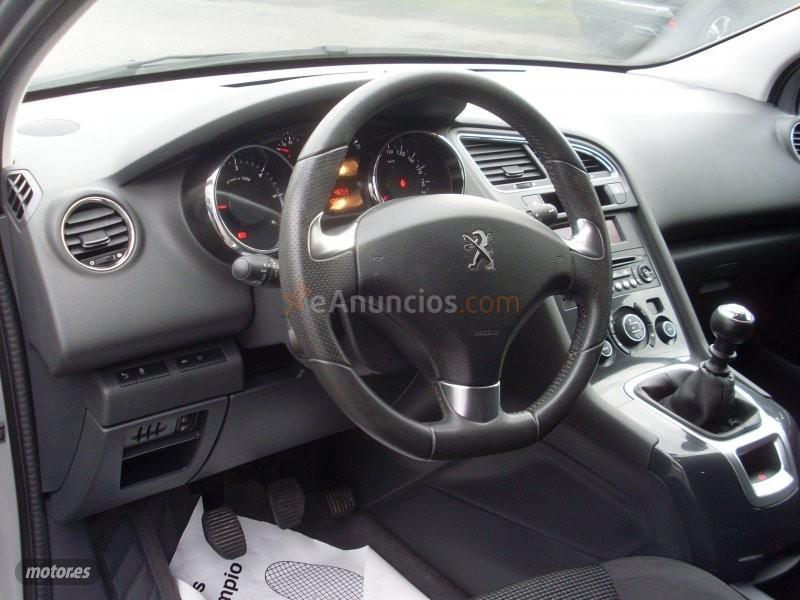 Peugeot 5008 PEUGEOT  HDI STYLE  7PLAZAS de 2016 con 120.773 Km por 14.000 EUR. en Pontevedra