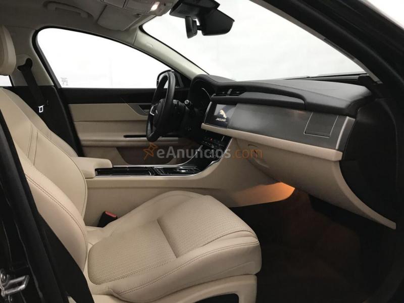 Jaguar XF 2.0D I4 132KW PRESTIGE AUTO 180 4P