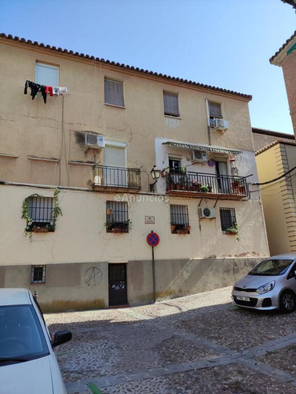 Vivienda a reformar en el barrio de ANTEQUERUELA