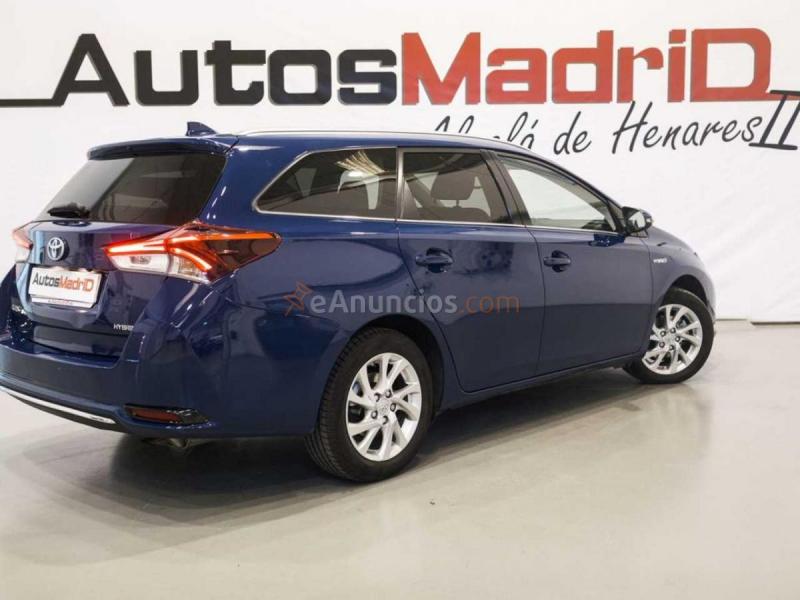Toyota Auris 1.8 140H Advance Touring Sports