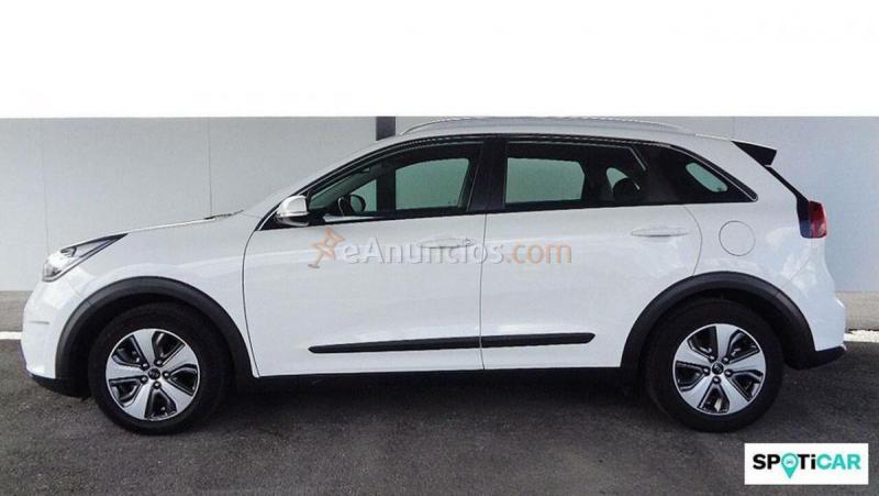 Kia Niro  1.6 GDi Híbrido Enchufable 104kW Concept