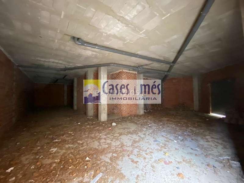 LOCAL COMERCIAL 125m2.