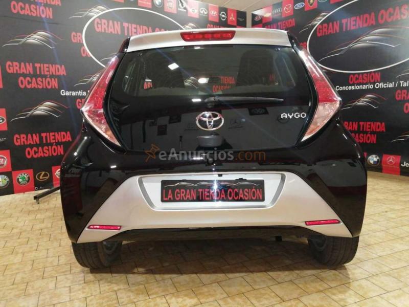 Toyota Aygo 1.0VVT-I X-PLAY 70CV 