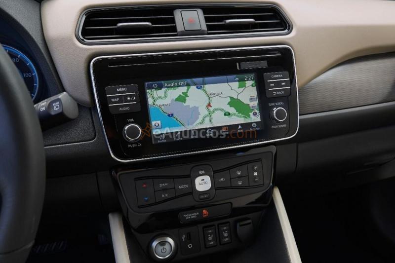 Nissan Leaf 40kWh Tekna ProPilot Park