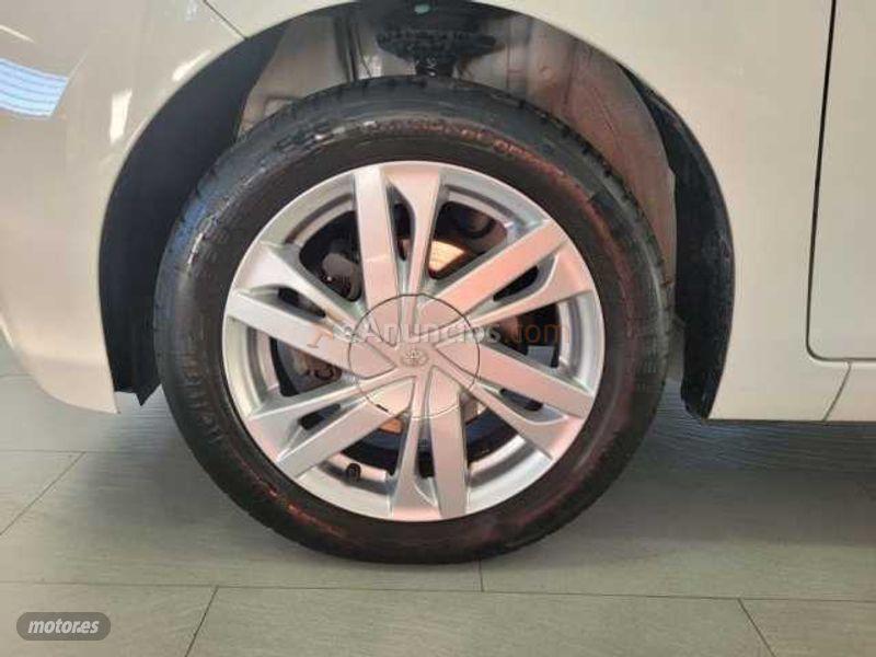 Toyota Aygo 1.0 VVT-i x-play de 2018 con 50.495 Km por 8.500 EUR. en Madrid