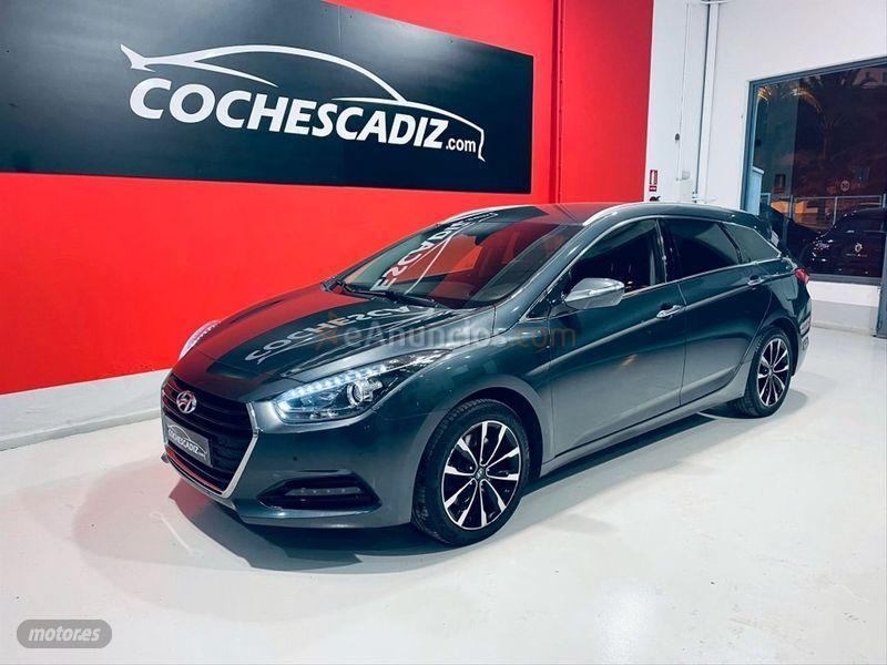 Hyundai i40 CW 1.7 CRDi 85kW 115CV BlueDrive Link de 2017 con 110.000 Km por 13.900 EUR. en Cadiz