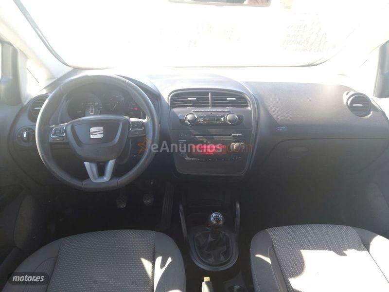 Seat Altea XL 1.6 TDI 105cv Reference Ecomotive de 2010 con 167.000 Km por 7.999 EUR. en Granada