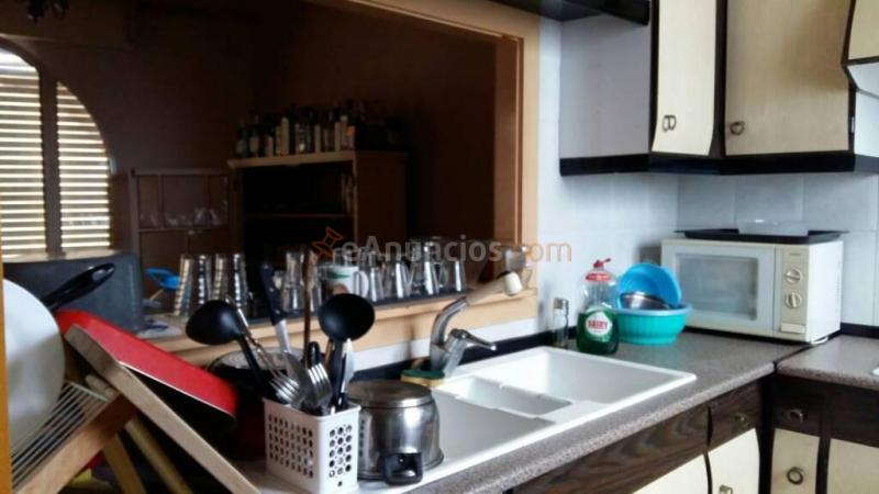 PISO SEÑORIAL REFORMADO EN VENTA DE 5 HABITACIONES DOBLES EN EL CENTRO DE MANRESA