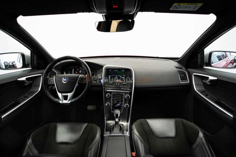 Volvo XC-60 2.0 D3 R-DESIGN 150CV MOMENTUM 