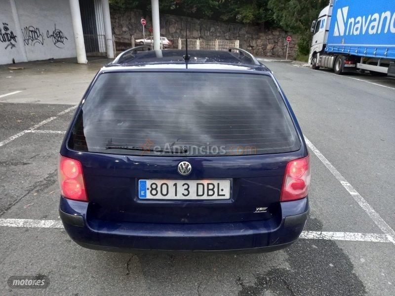 Volkswagen Passat Familiar de 2001 con 260.000 Km por 2.500 EUR. en Guadalajara