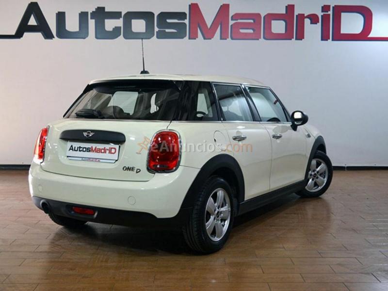 MINI Cooper ONE D 5 PUERTAS