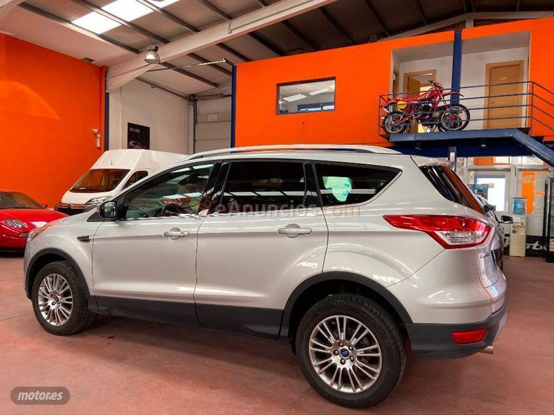Ford Kuga 2.0 TDCi 140 4x4 Trend de 2013 con 154.000 Km por 15.490 EUR. en Soria