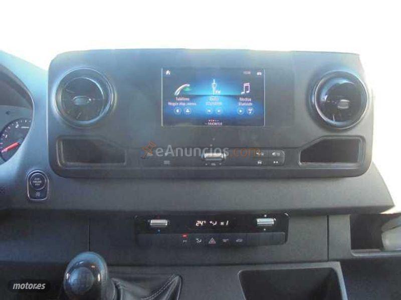Mercedes Sprinter Furgon 311 CDI Largo 3.5T T.ALTO + Soporte Smartphone y Sistema Multimedia MBUX de 2019 con 146.781 Km por 27.990 EUR. en Madrid