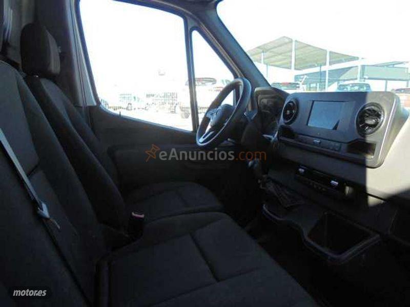 Mercedes Sprinter Furgon 311 CDI Largo 3.5T T.ALTO + Soporte Smartphone y Sistema Multimedia MBUX de 2019 con 146.781 Km por 27.990 EUR. en Madrid