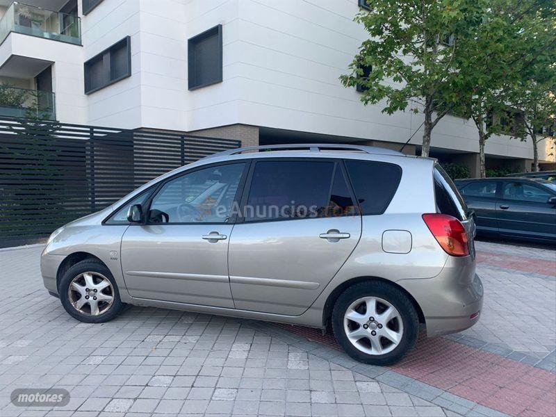 Toyota Corolla Verso 1.8 VVTi Linea Sol de 2003 con 219.811 Km por 3.150 EUR. en Madrid