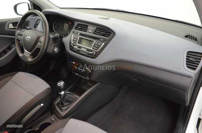 Hyundai i20 1.2 MPI 85 CV KLASS de 2018 con 33.000 Km por 10.900 EUR. en Leon