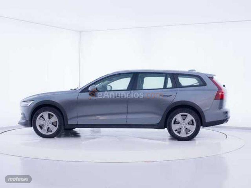 Volvo V 60 V60 D4 AWD Cross Country Automatico de 2020 con 3.200 Km por 42.000 EUR. en Zaragoza