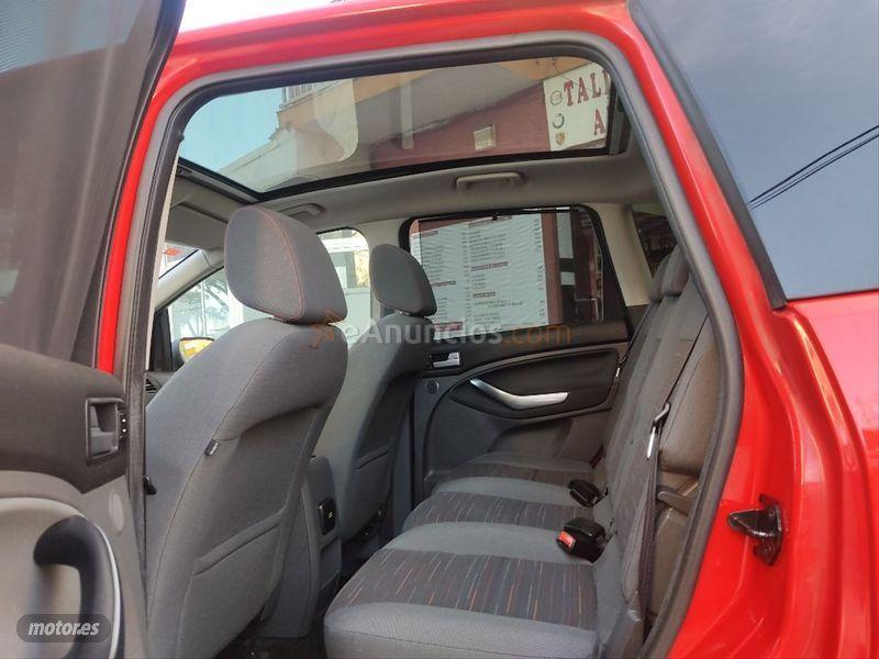 Ford C-Max 1.6 TDCi 109 Ghia de 2010 con 180.000 Km por 5.490 EUR. en Malaga