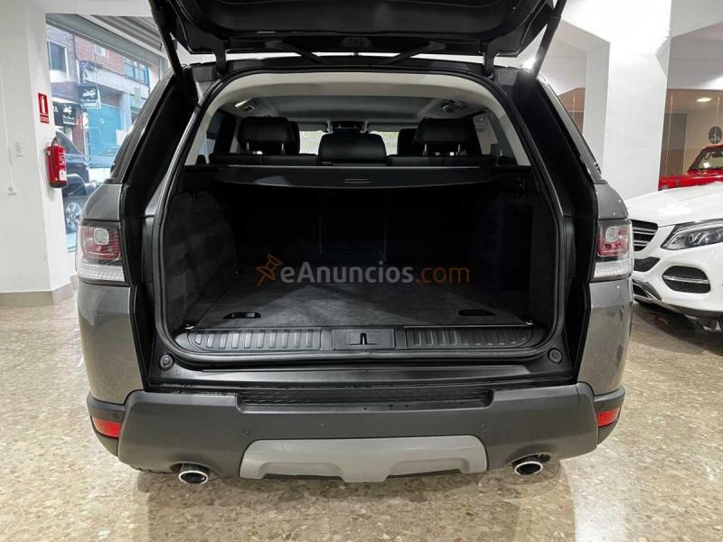 Land-Rover Range Rover Sport 3.0 SE 