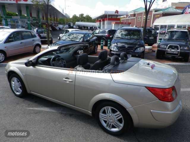 Renault Megane C.C. 1.9DCI Confort Authentique Confort Authentique de 2004 con 130.000 Km por 7.900 EUR. en Madrid