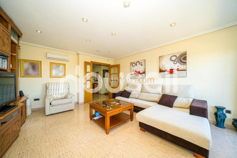 Casa en venta de 260 m en Calle Ayuntamientos Democráticos, 03349 San Isidro (Alacant)