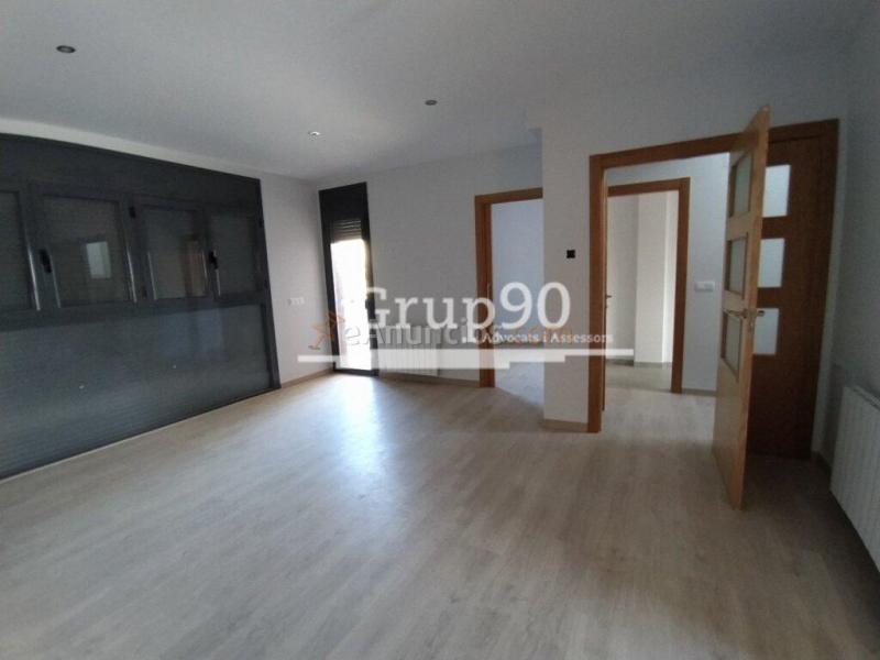 OPORTUNIDAD  ADOSADAS EN ALFARRAS A ESTRENAR