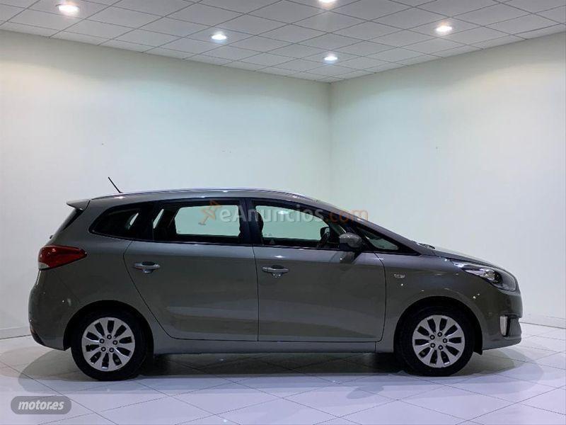 Kia Carens 1.6 GDi 135cv Concept 5pl de 2015 con 37.000 Km por 13.500 EUR. en Barcelona