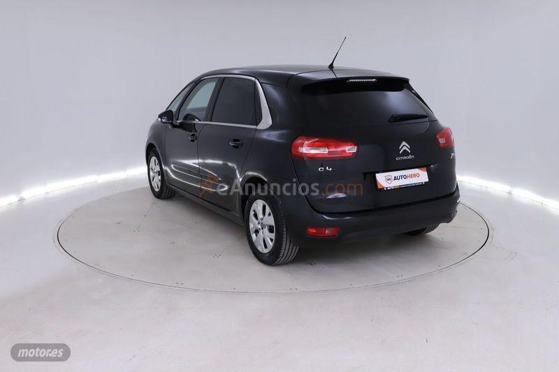 Citroen C4 Picasso PureTech 130 SS 6v Seduction de 2015 con 105.734 Km por 12.699 EUR. en Barcelona