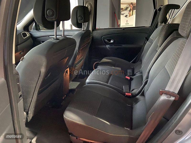Renault Scenic Dynamique TCE 130cv de 2010 con 210.000 Km por 5.990 EUR. en Madrid