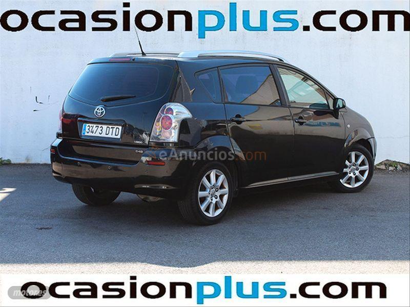 Toyota Corolla Verso 2.2 D4D 136cv Luna de 2005 con 166.062 Km por 3.200 EUR. en Sevilla