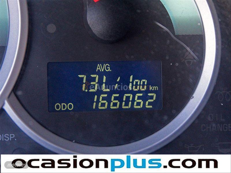 Toyota Corolla Verso 2.2 D4D 136cv Luna de 2005 con 166.062 Km por 3.200 EUR. en Sevilla