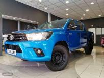 Toyota Hilux 2.4 D4D Cabina Doble GX 4x4 de 2017 con 200.000 Km por 20.990 EUR. en Madrid