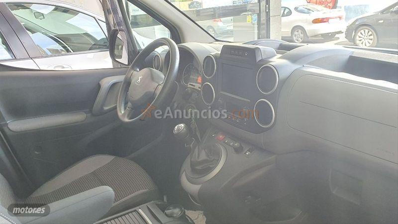 Peugeot Partner TEPEE Active 1.2 PureTech 110 de 2016 con 130.000 Km por 10.900 EUR. en Las Palmas